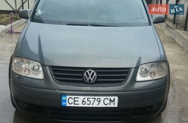 Минивэн Volkswagen Touran 2006 в Хотине