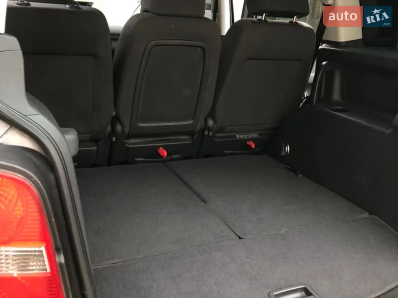 Volkswagen Touran 2006 VIN WVGZZZ1TZ6W110047 фото оголошення 9 з 49