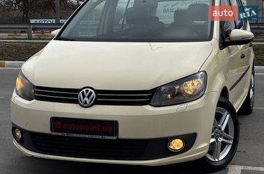 Минивэн Volkswagen Touran 2015 в Белогородке