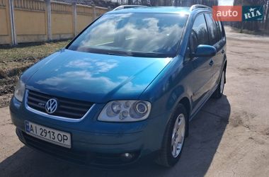 Минивэн Volkswagen Touran 2005 в Коростене