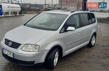 Мінівен Volkswagen Touran 2004 в Бучі