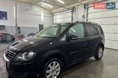 Мінівен Volkswagen Touran 2009 в Луцьку