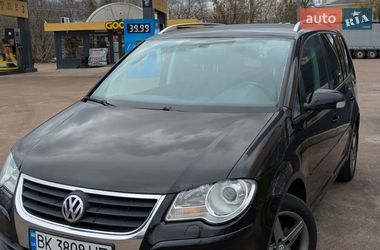 Минивэн Volkswagen Touran 2008 в Житомире