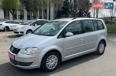 Мінівен Volkswagen Touran 2009 в Луцьку