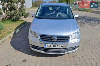 Минивэн Volkswagen Touran 2008 в Хусте