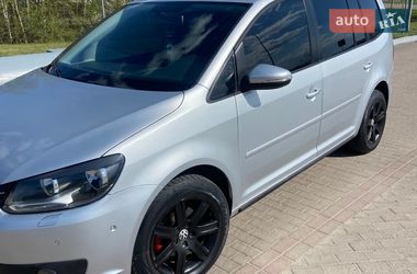 Мінівен Volkswagen Touran 2011 в Стрию