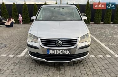 Минивэн Volkswagen Touran 2007 в Киеве