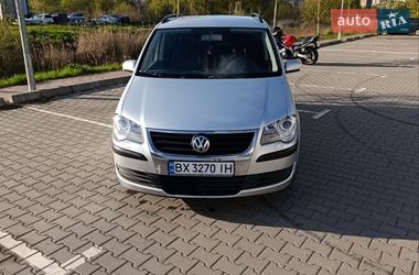 Мінівен Volkswagen Touran 2006 в Хмельницькому
