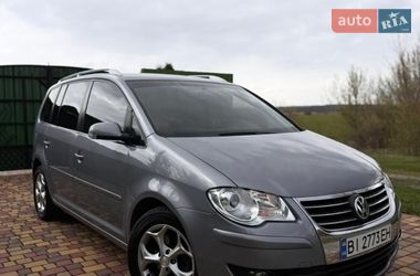 Мінівен Volkswagen Touran 2007 в Полтаві