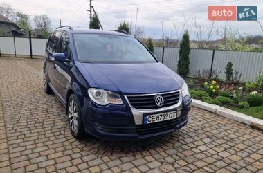 Мінівен Volkswagen Touran 2008 в Новоселиці
