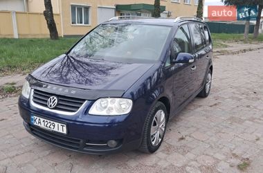 Минивэн Volkswagen Touran 2003 в Коростене