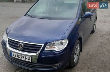 Минивэн Volkswagen Touran 2009 в Киеве