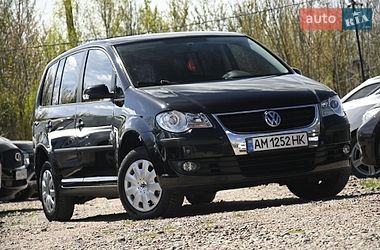 Минивэн Volkswagen Touran 2008 в Бердичеве