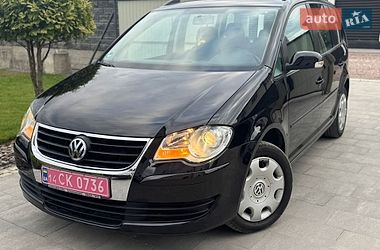Минивэн Volkswagen Touran 2008 в Львове