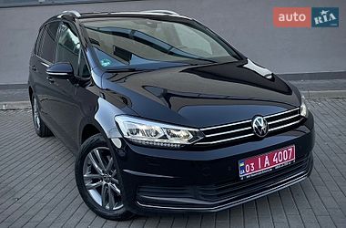 Микровэн Volkswagen Touran 2021 в Мукачево