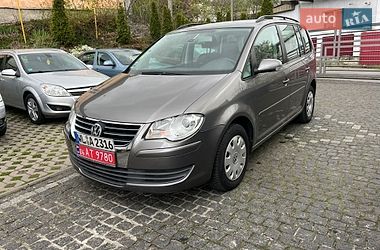 Минивэн Volkswagen Touran 2007 в Звягеле