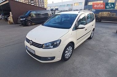 Минивэн Volkswagen Touran 2014 в Киеве