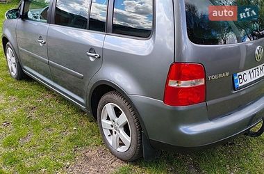 Мінівен Volkswagen Touran 2005 в Турійську