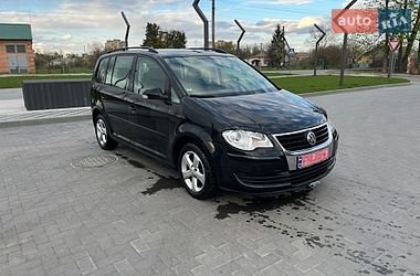 Минивэн Volkswagen Touran 2007 в Лубнах