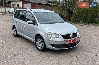 Мінівен Volkswagen Touran 2010 в Коростені