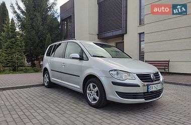 Минивэн Volkswagen Touran 2008 в Староконстантинове