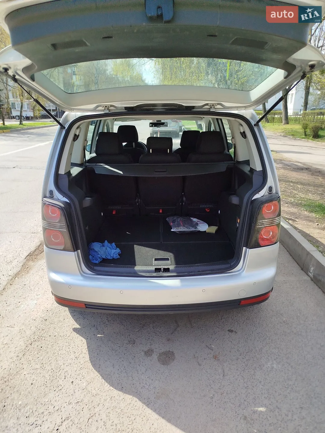2010 Volkswagen Touran - мініатюра 6
