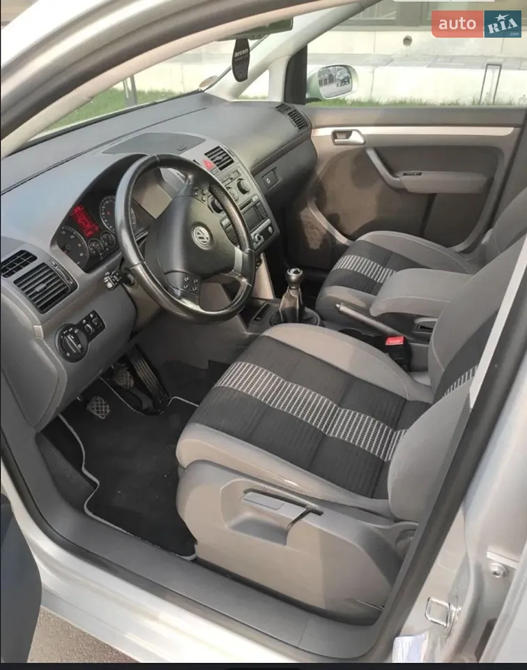 2010 Volkswagen Touran - мініатюра 13