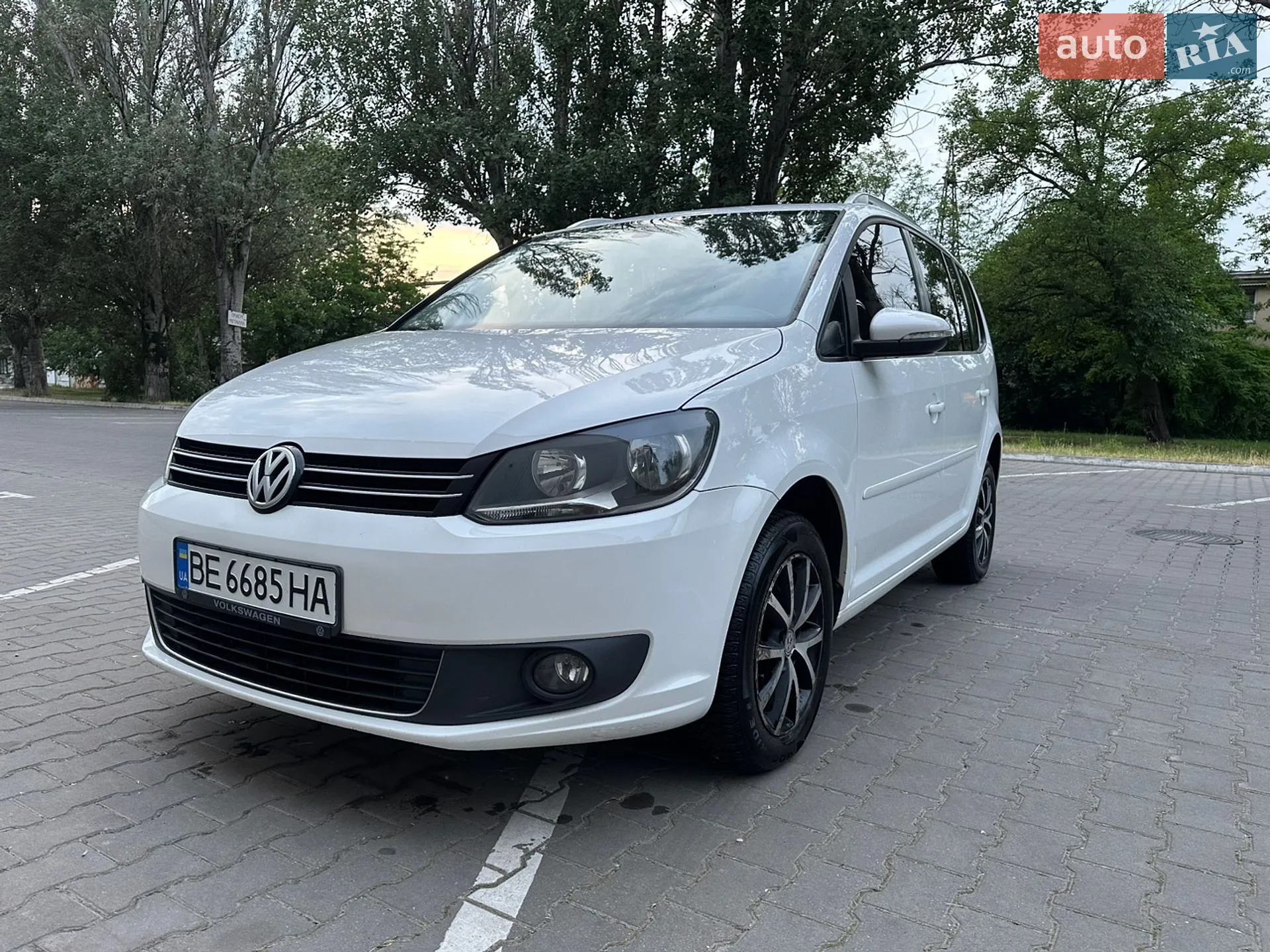 2012 Volkswagen Touran - мініатюра 2