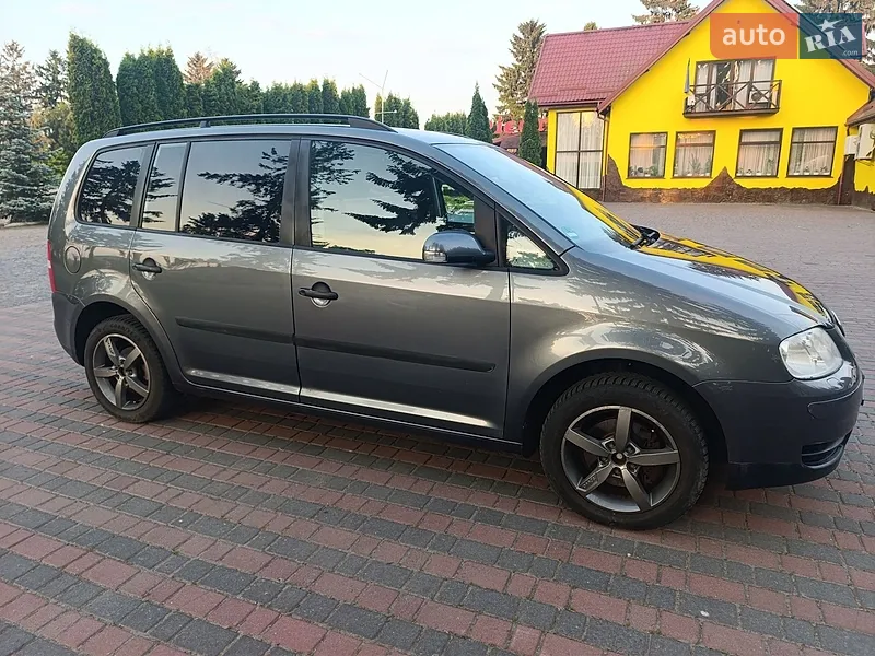Volkswagen Touran