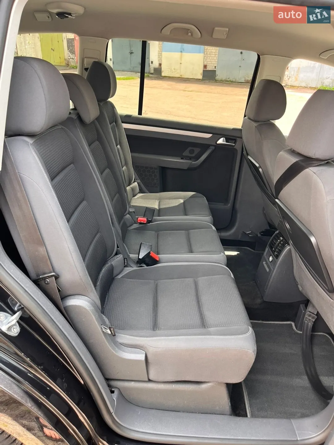 2010 Volkswagen Touran - мініатюра 33