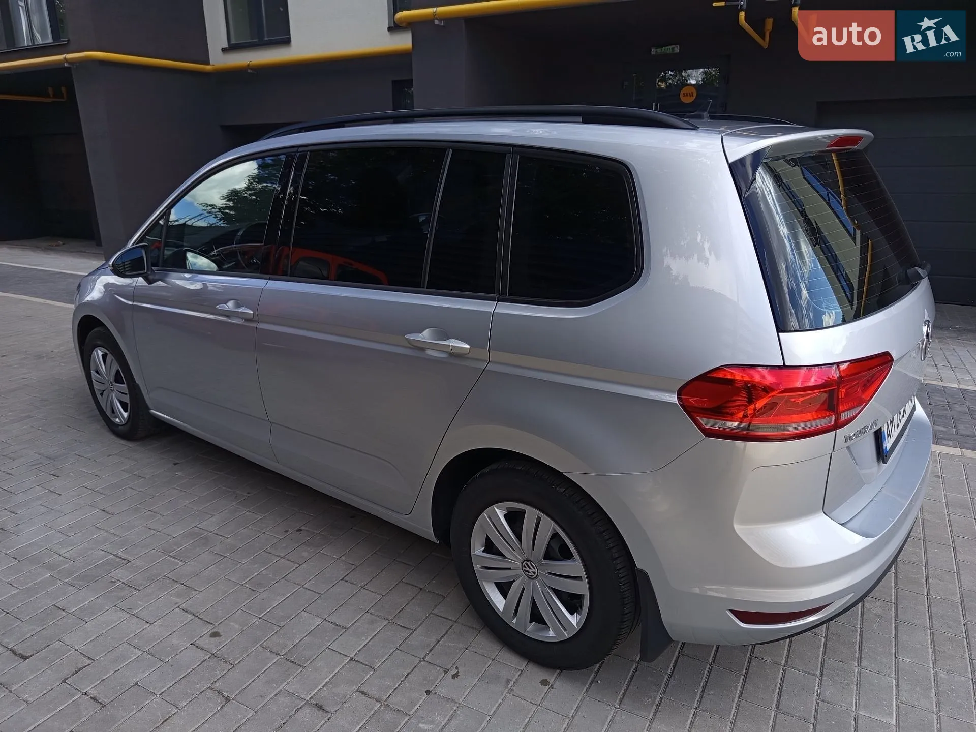 2016 Volkswagen Touran - мініатюра 12