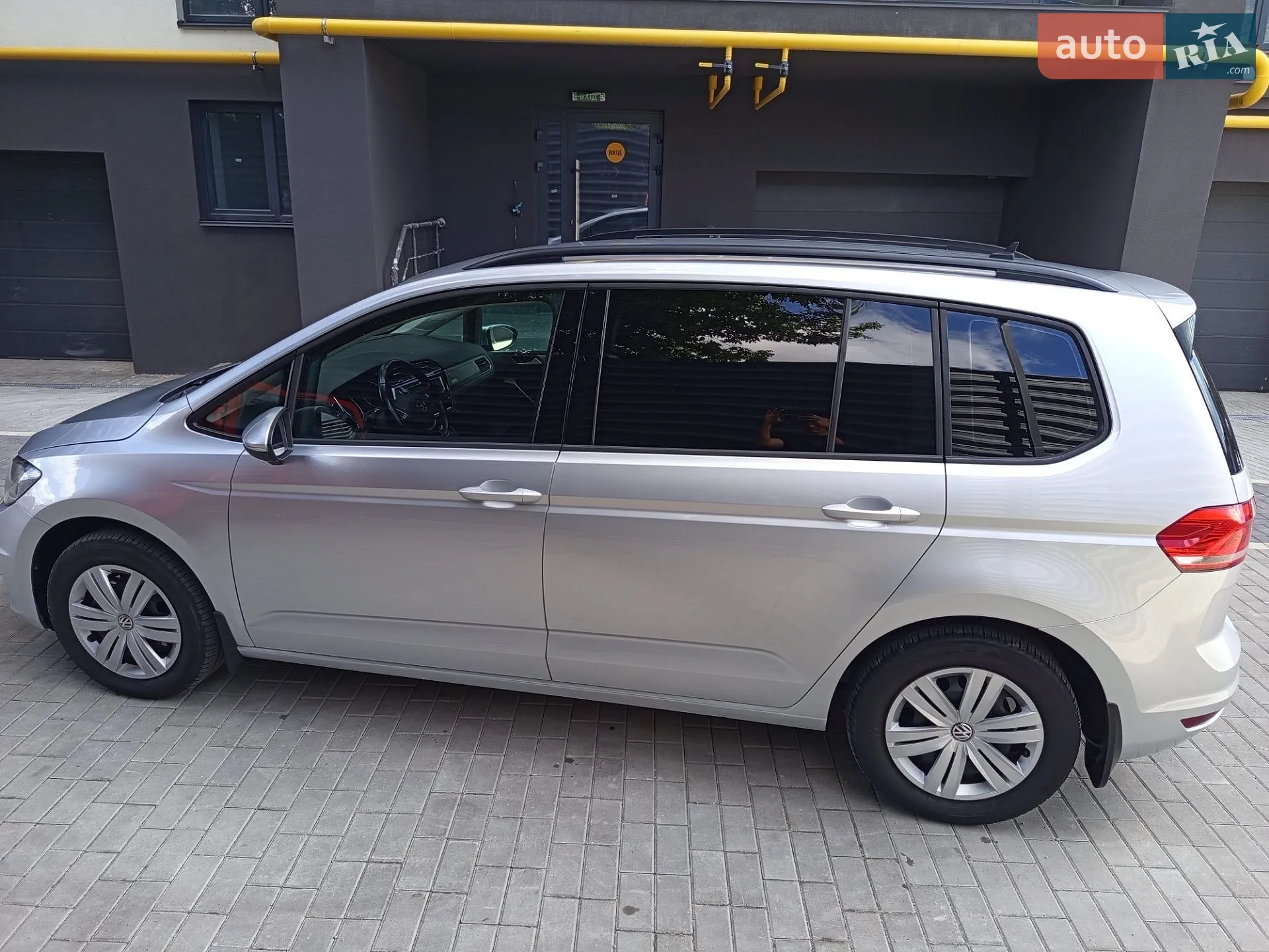 2016 Volkswagen Touran - мініатюра 15