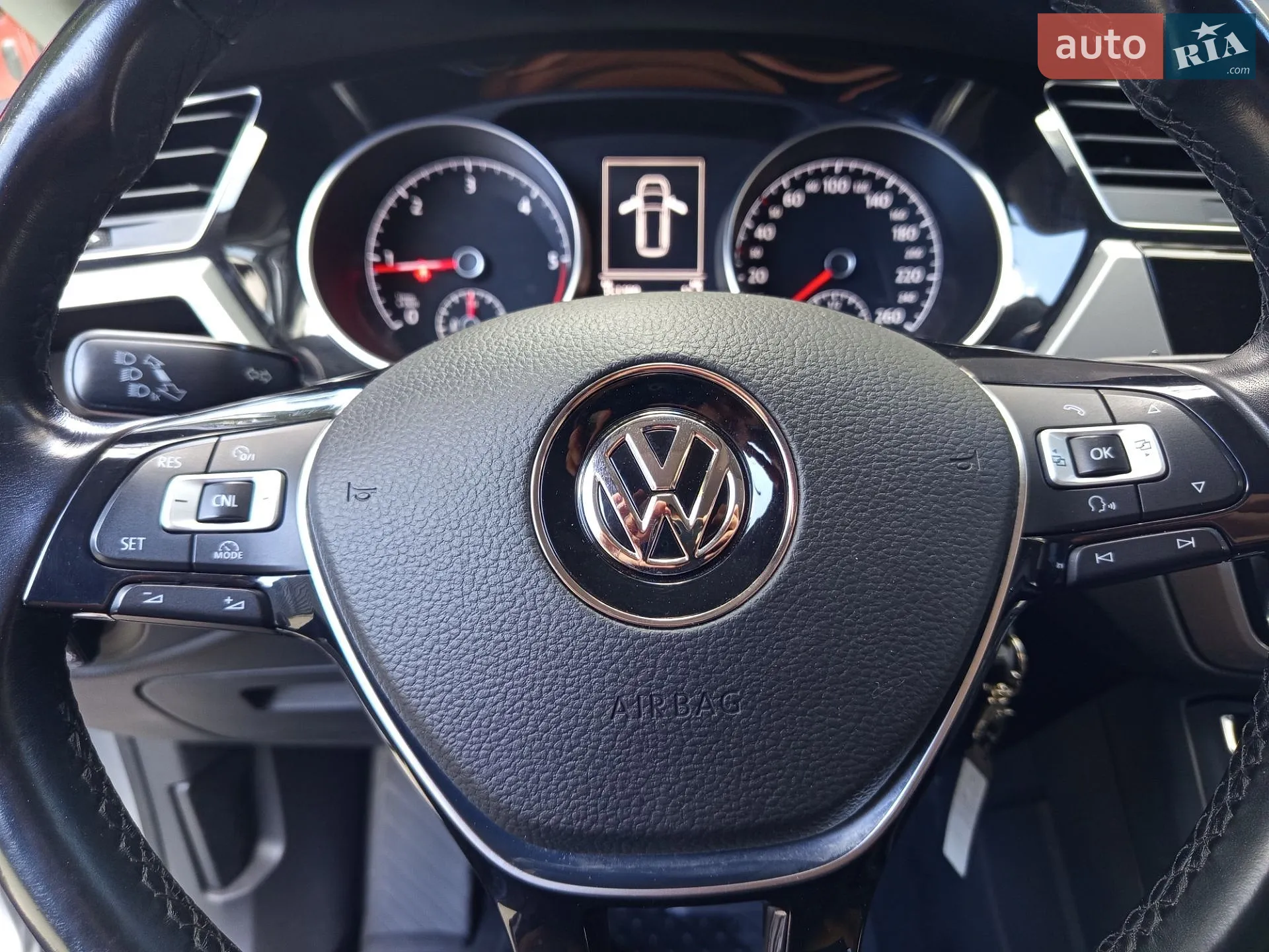 2016 Volkswagen Touran - мініатюра 41