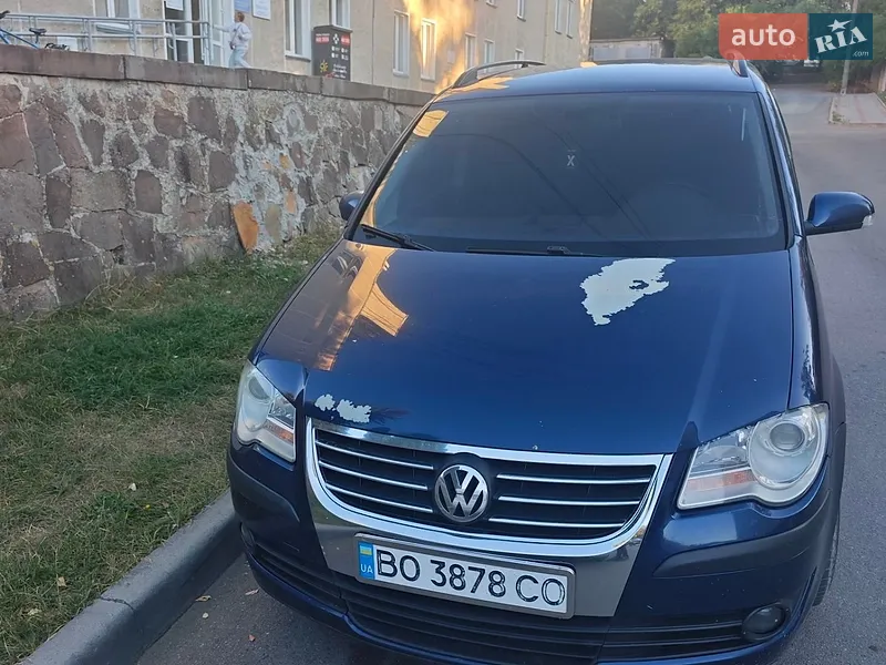 Volkswagen Touran