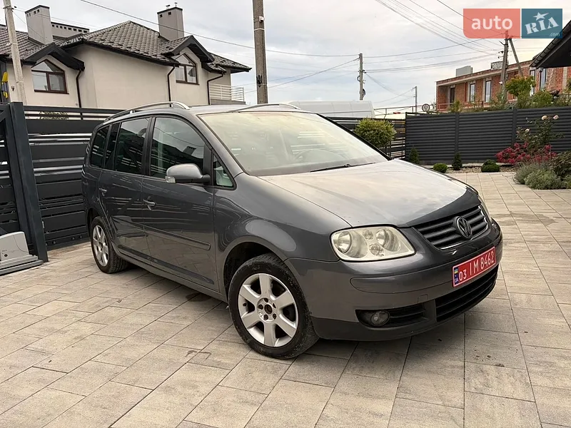 Volkswagen Touran