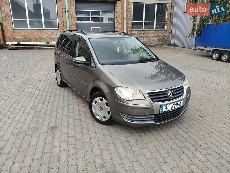 Volkswagen Touran