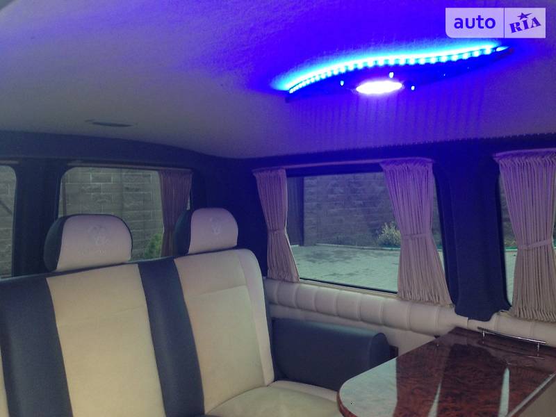 Минивэн Volkswagen Transporter 2009 в Днепре
