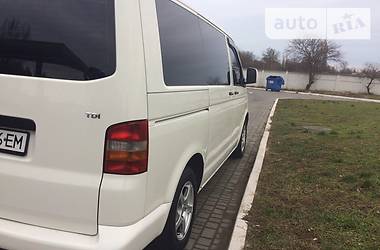 Минивэн Volkswagen Transporter 2004 в 