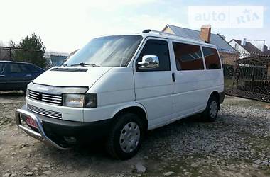 Грузопассажирский фургон Volkswagen Transporter 2002 в Хмельницком