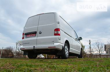 Грузопассажирский фургон Volkswagen Transporter 2013 в Бердичеве