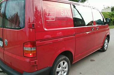 Грузопассажирский фургон Volkswagen Transporter 2004 в Конотопе