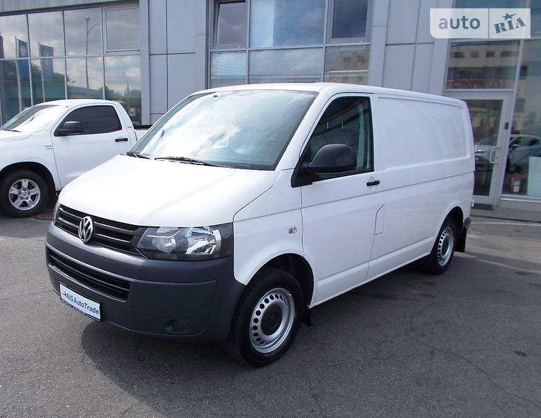 Грузопассажирский фургон Volkswagen Transporter 2013 в Киеве