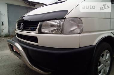 Грузопассажирский фургон Volkswagen Transporter 2003 в Львове