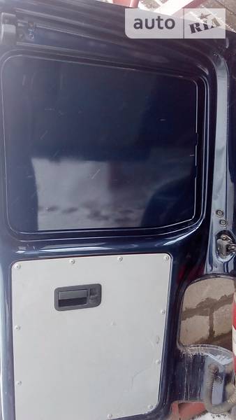 Вантажопасажирський фургон Volkswagen Transporter 2012 в Сєверодонецьку