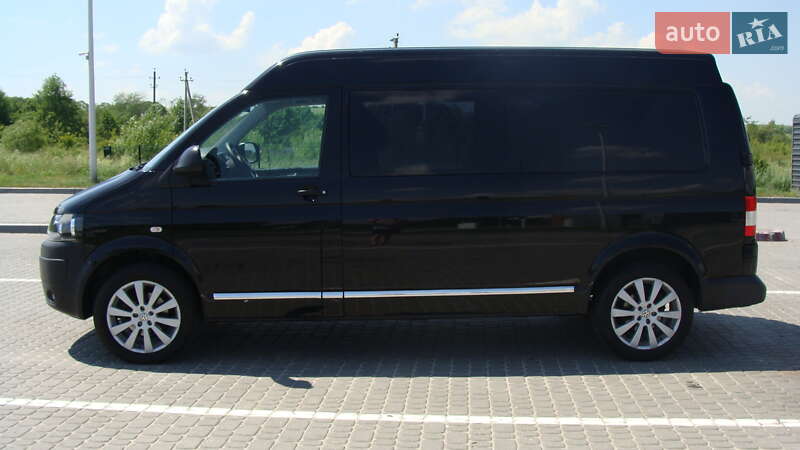 Минивэн Volkswagen Transporter 2015 в Николаеве