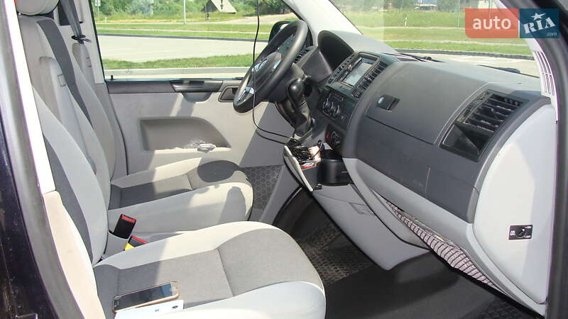 Минивэн Volkswagen Transporter 2015 в Николаеве