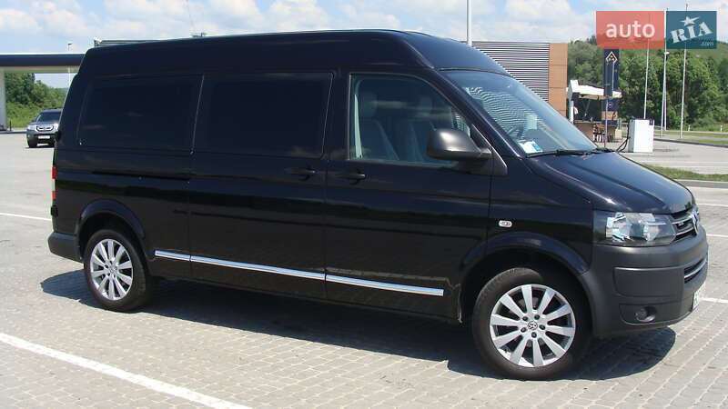 Минивэн Volkswagen Transporter 2015 в Николаеве