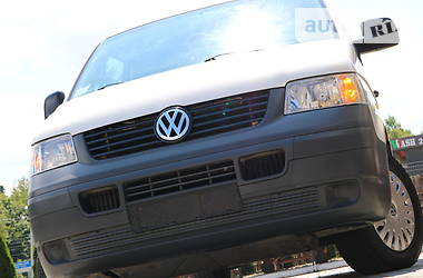 Мінівен Volkswagen Transporter 2004 в Трускавці