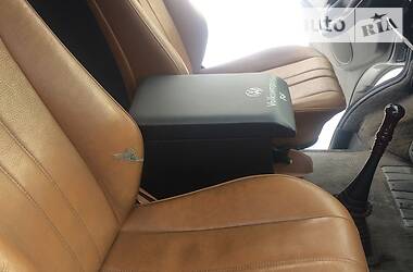 Вантажопасажирський фургон Volkswagen Transporter 2000 в 