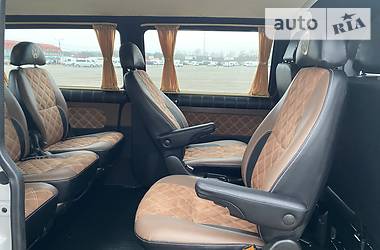 Грузопассажирский фургон Volkswagen Transporter 2015 в 